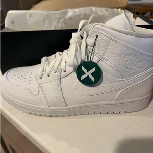 AIR JORDAN 1 MID Men size 10